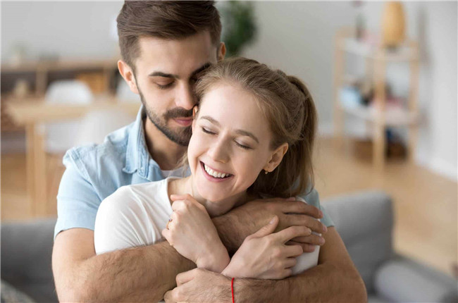 婚外情调查后的家庭关系修复指南——从裂痕中长出更坚韧的爱